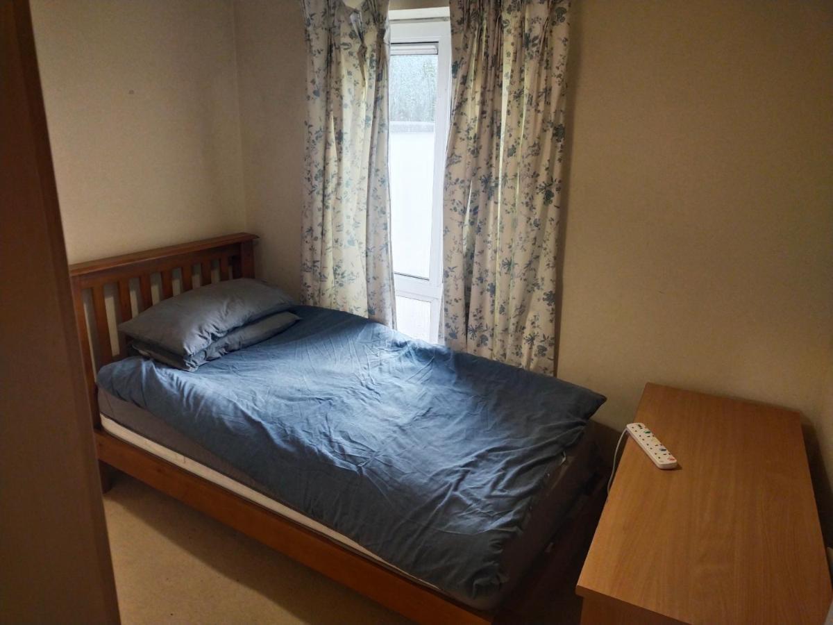 Crescent Apartments Homestay Cork Buitenkant foto